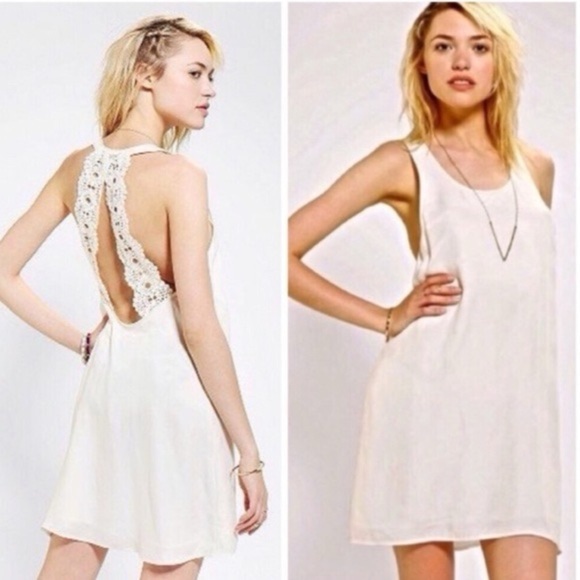 Niñas by Stone Cold Fox Adorable cream mini dress Size L - Picture 1 of 8
